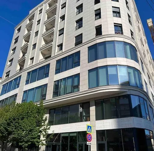 Mozart House - Spacious Luxury Apartment - Heart Of The City