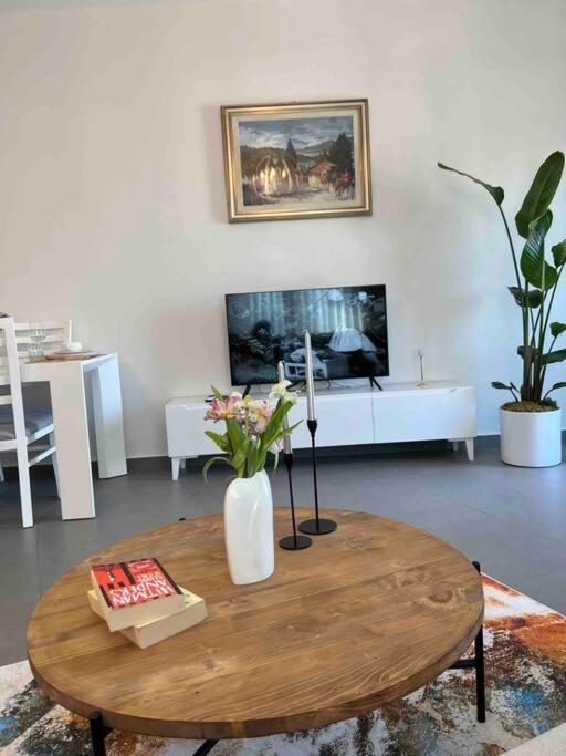 Mozart House - Spacious Luxury - Heart Of The Appartement Tirana