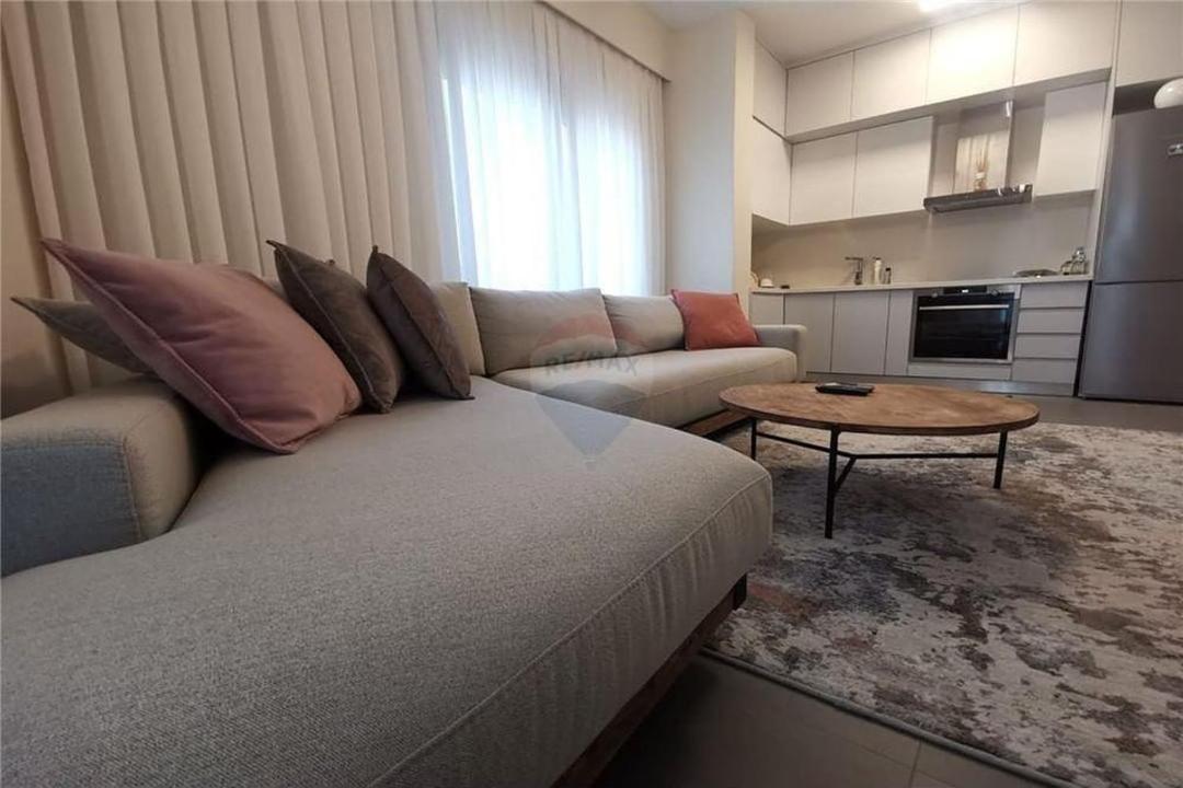 Mozart House - Spacious Luxury - Heart Of The Appartamento Tirana
