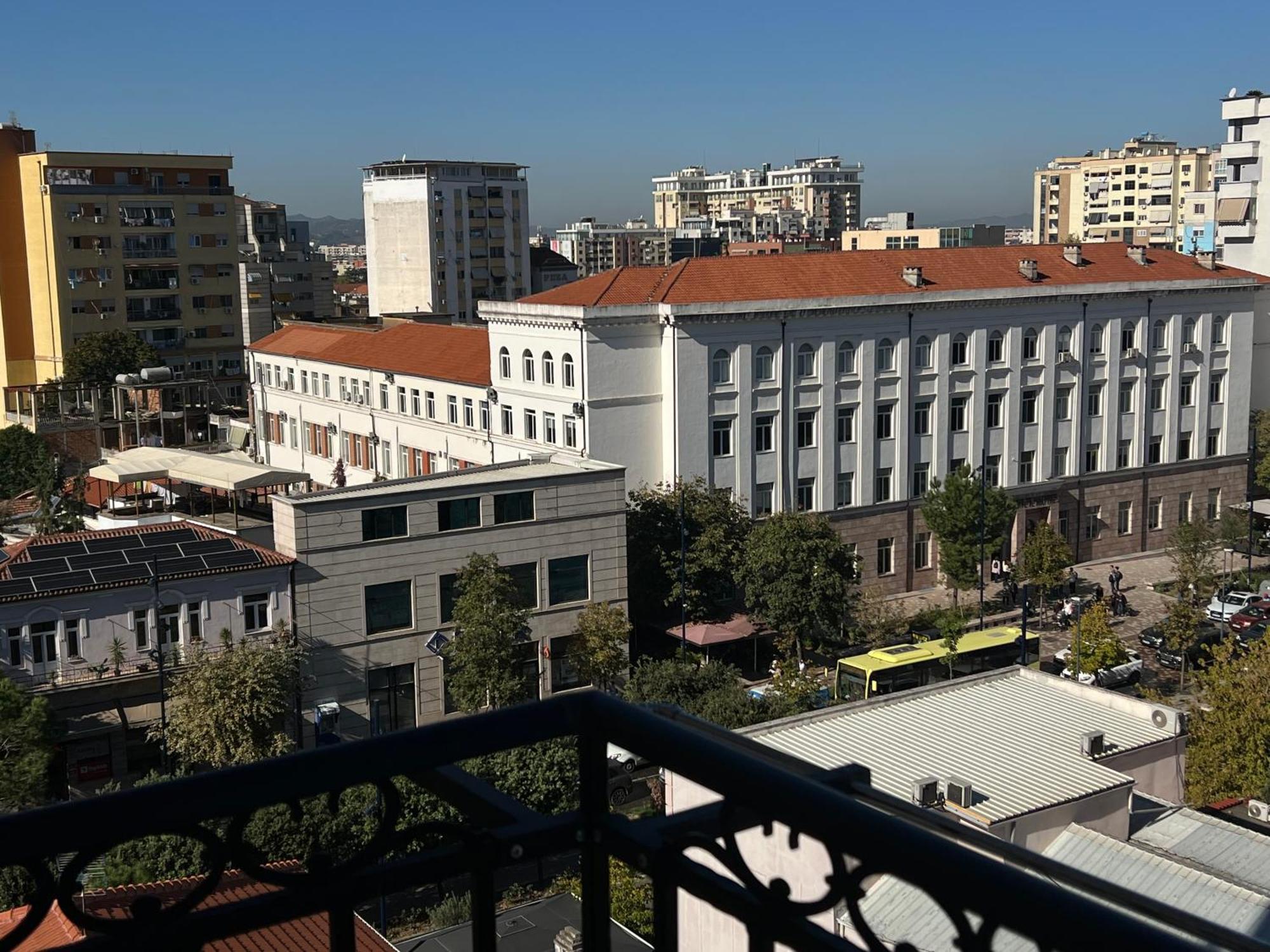 Appartamento Mozart House - Spacious Luxury - Heart Of The Tirana